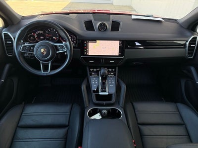 2023 Porsche Cayenne Base