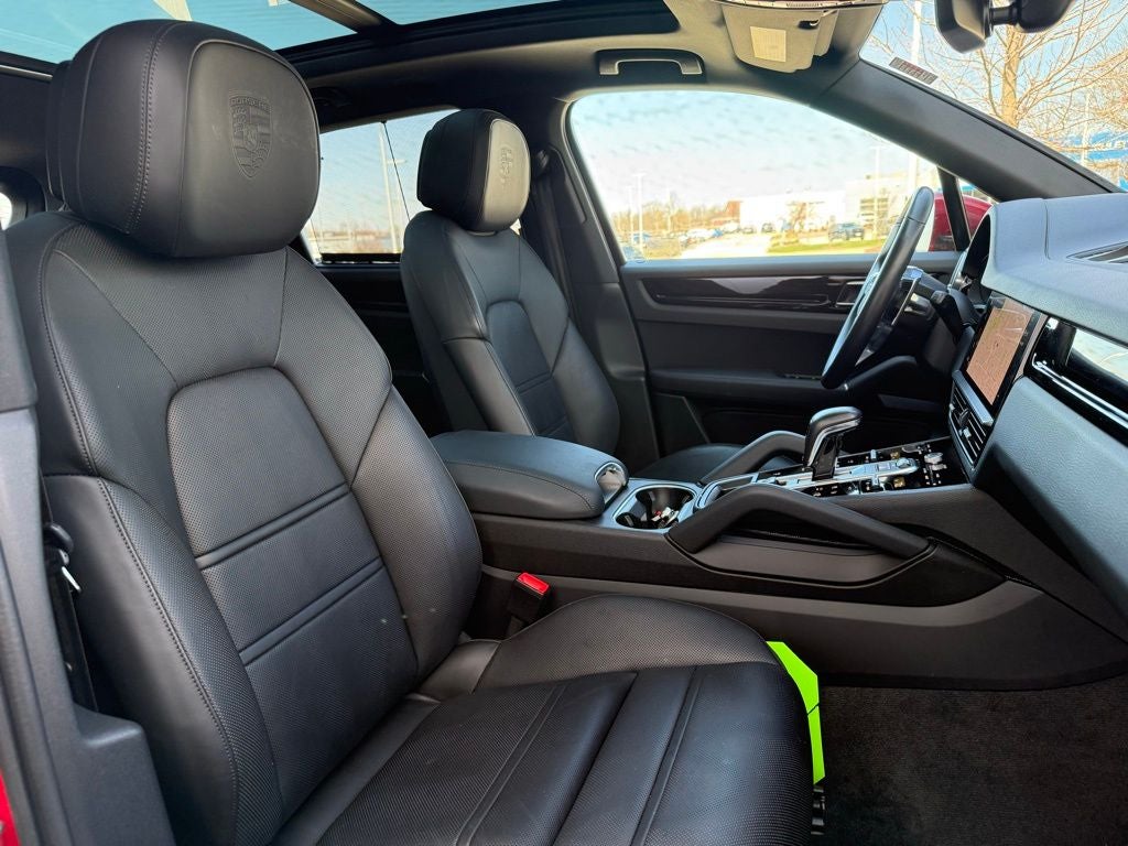2023 Porsche Cayenne Base
