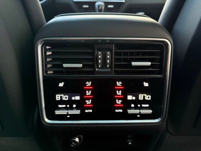 2023 Porsche Cayenne Base