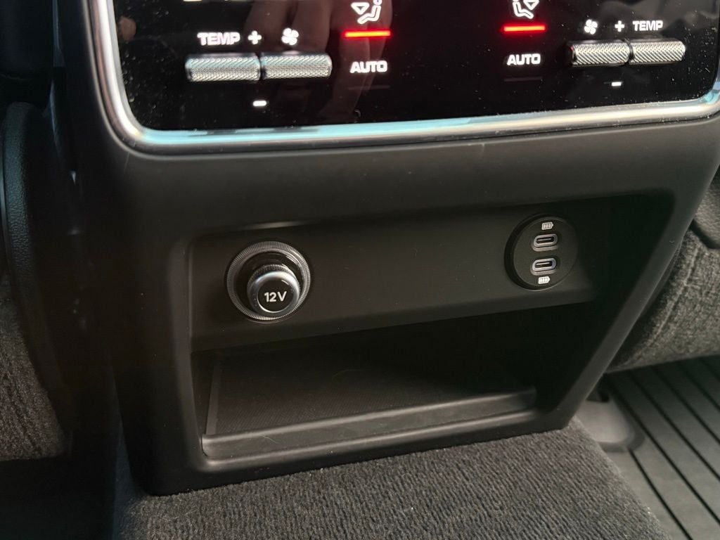 2023 Porsche Cayenne Base