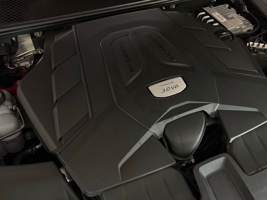 2023 Porsche Cayenne Base