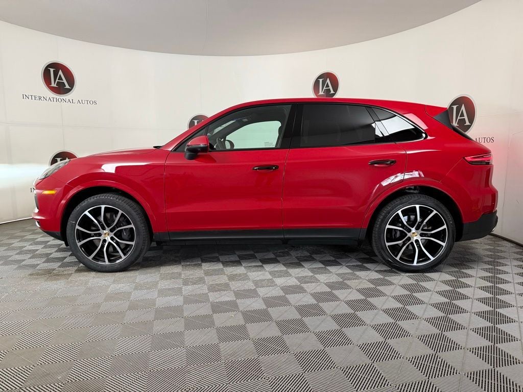 2023 Porsche Cayenne Base