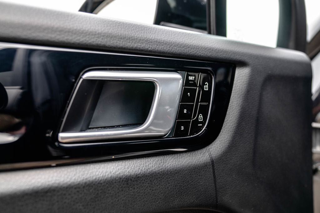 2020 Porsche Cayenne Base
