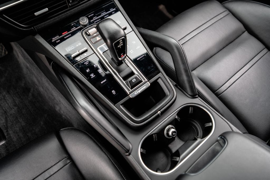 2020 Porsche Cayenne Base