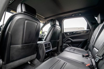 2020 Porsche Cayenne Base