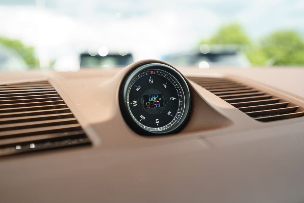2023 Porsche Cayenne E-Hybrid Base