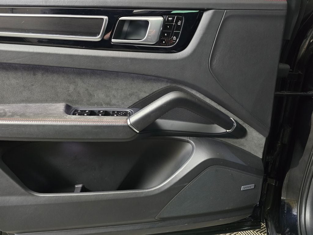 2021 Porsche Cayenne GTS