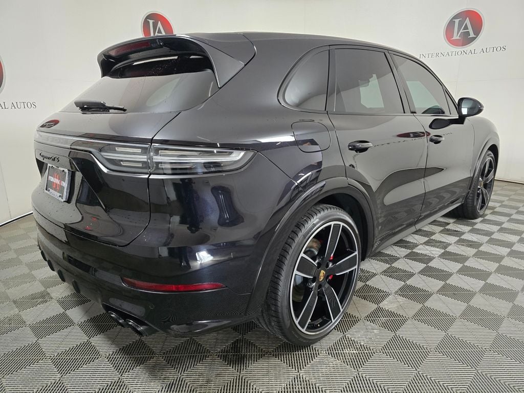 2021 Porsche Cayenne GTS