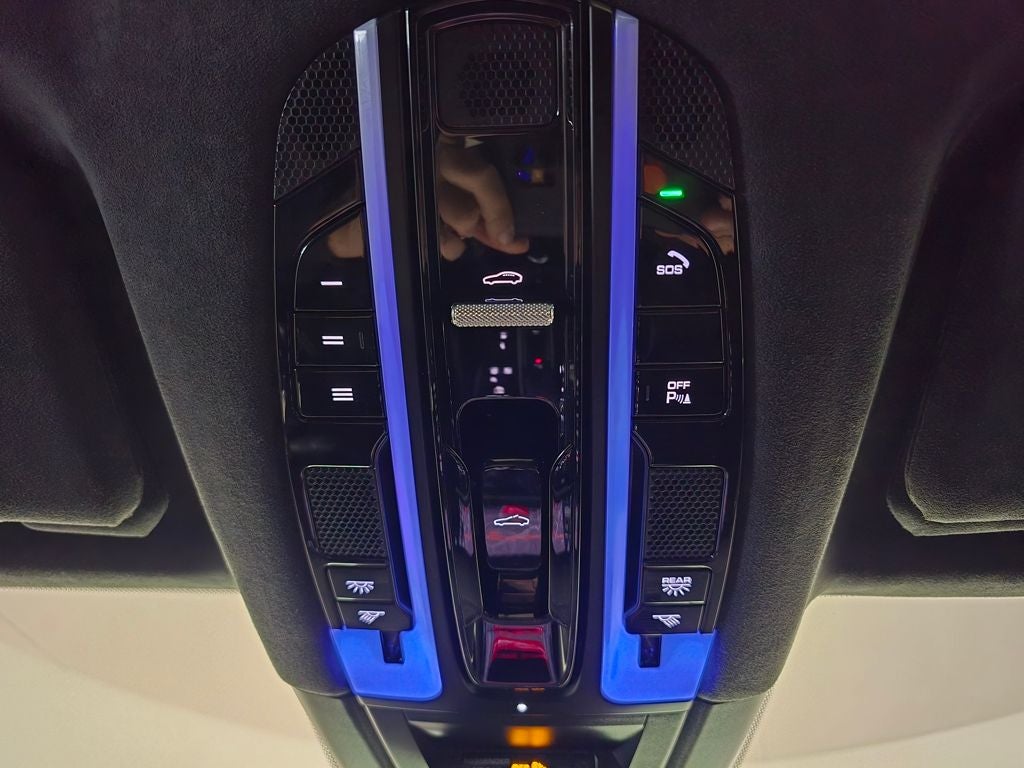 2021 Porsche Cayenne GTS