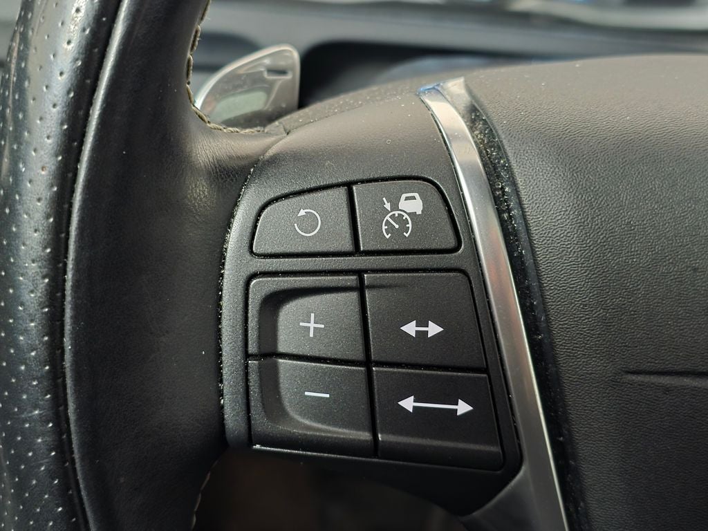 2015 Volvo V60 T6 R-Design Platinum