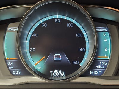 2015 Volvo V60 T6 R-Design Platinum