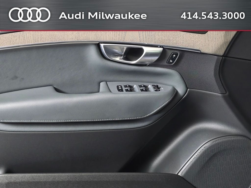 2024 Volvo XC90 Recharge Plug-In Hybrid Ultimate