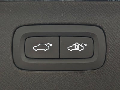 2024 Volvo XC90 Recharge Plug-In Hybrid Ultimate