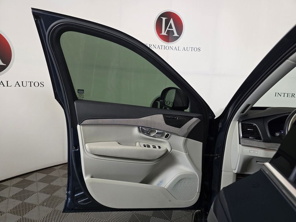 2024 Volvo XC90 Recharge Plug-In Hybrid Ultimate