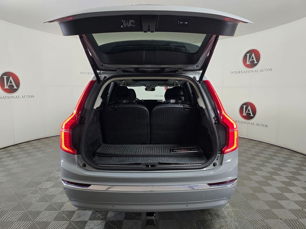 2024 Volvo XC90 B5 Plus