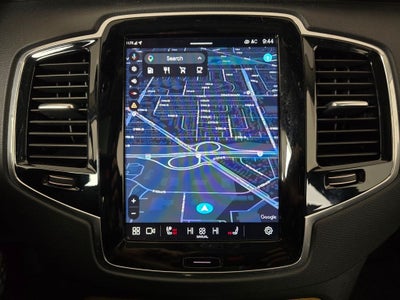 2024 Volvo XC90 B5 Plus