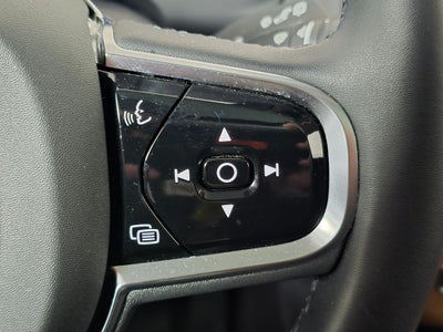 2024 Volvo XC90 B5 Plus