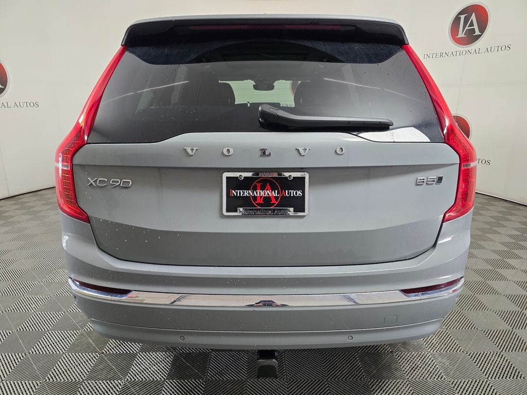 2024 Volvo XC90 B5 Plus