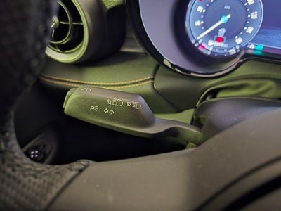 2025 Alfa Romeo Tonale Base