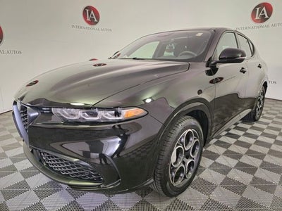 2025 Alfa Romeo Tonale Base